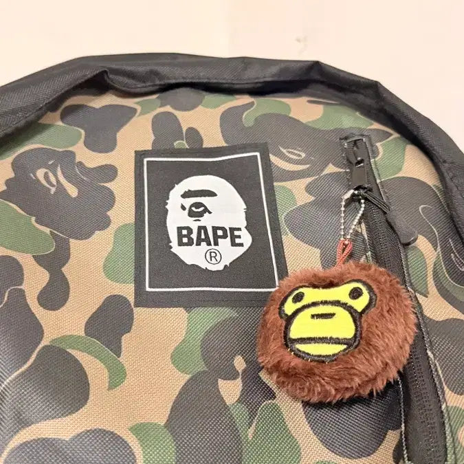 [BUNJANG] BAPE Backpack + Keyring Set / (국내당일배송) 베이프 백팩 + 키링 세트 일본잡지부록 BAPE 가방