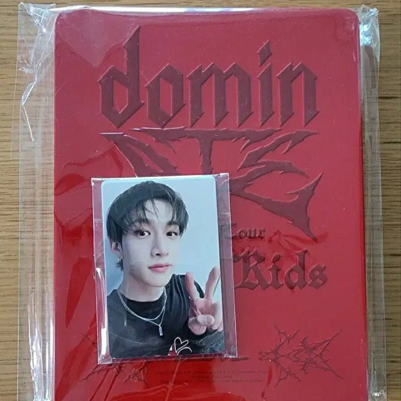[SOLD OUT] 스트레이키즈 미개봉 도미네이트 서울 블루레이 특전세트 포함