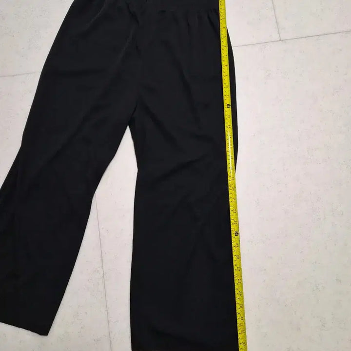 [BUNJANG] Black Training Pants S / 보풀 안 생기는 검정 트레이닝 바지 S