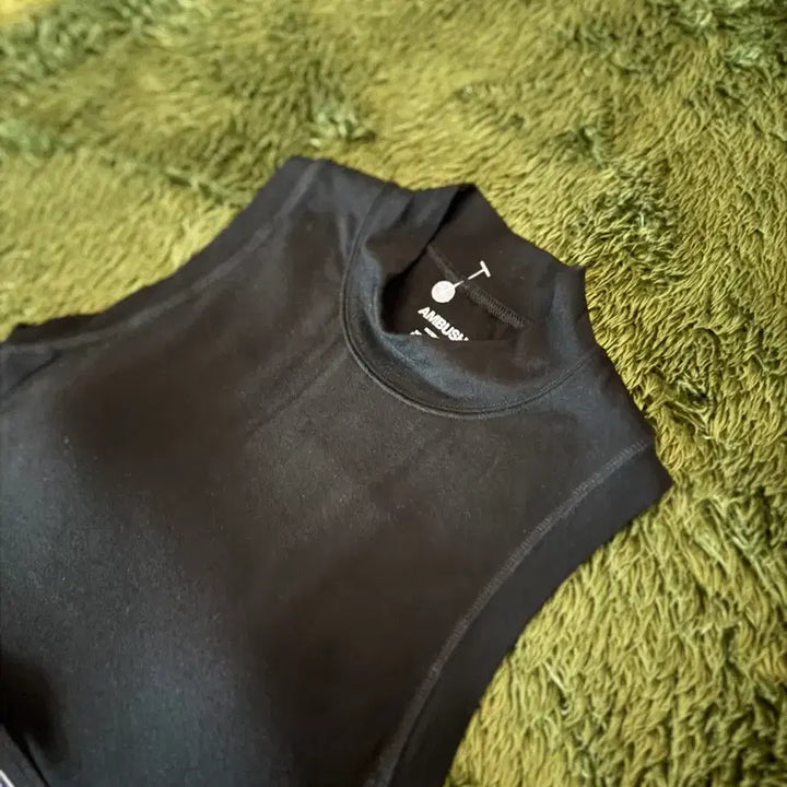 [BUNJANG] AMBUSH Sleeveless Crop Top / [1] AMBUSH 엠부쉬 MADE IN JAPAN 슬리브리스 크롭 탑