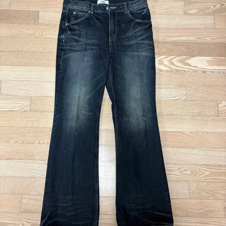 [BUNJANG] Elmood Slash Flare True Blue Jeans / 엘무드 슬래시 플레어 트루블루 (48)