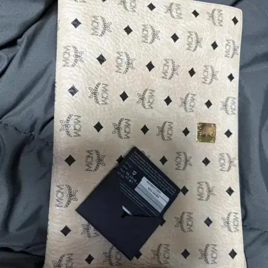 [BUNJANG] MCM Logo Clutch Bag / MCM 클러치백