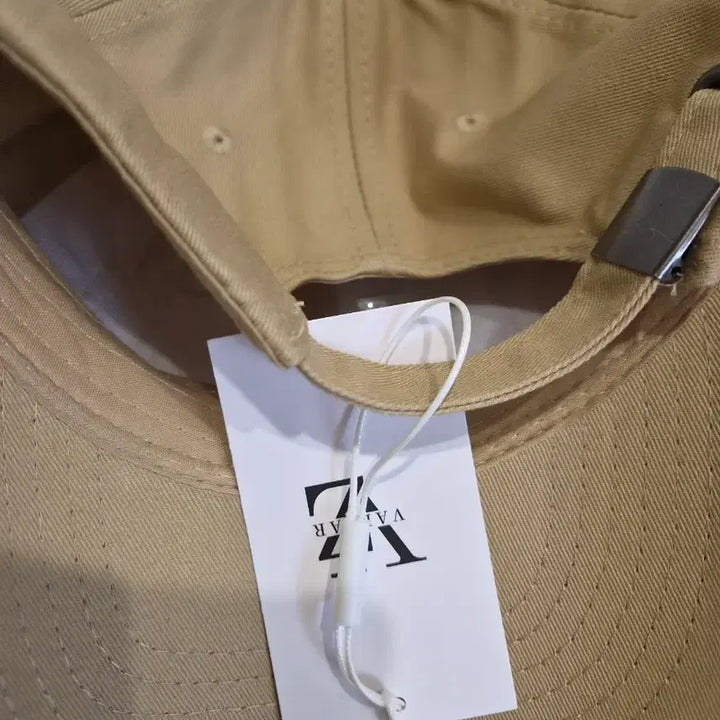 [SOLD OUT] 이쁜 모자 미사용으로 싸게 팔아요