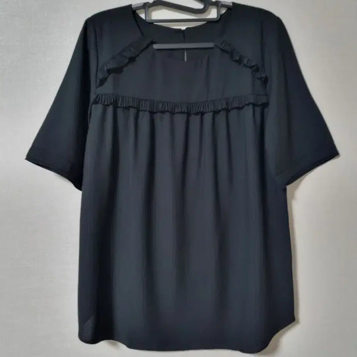[BUNJANG] Frill Blouse (Black) - Women&