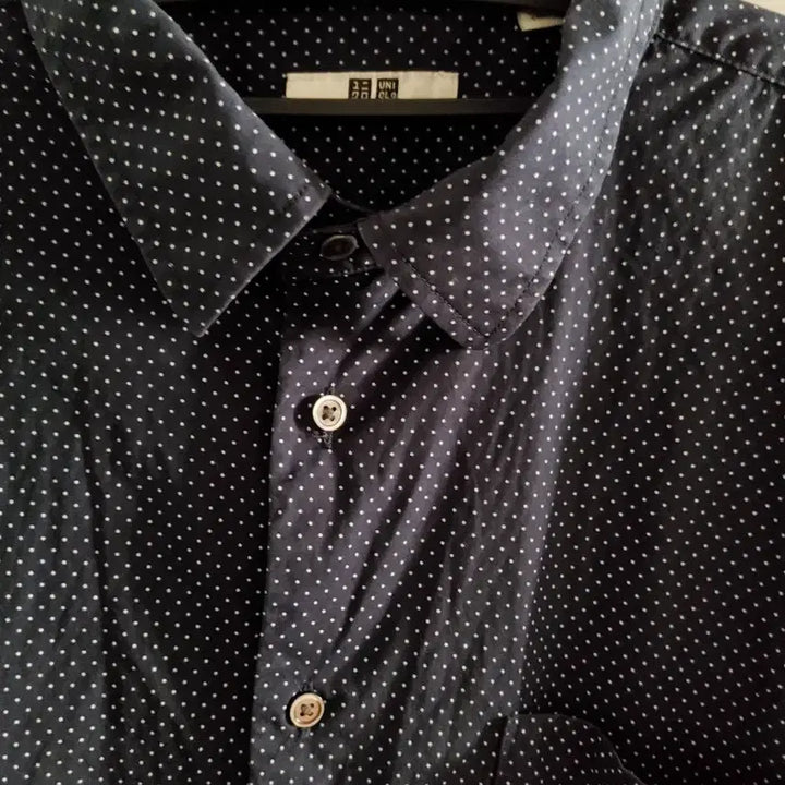 [BUNJANG] Uniqlo Navy Polka Dot Shirt / 유니클로 네이비 도트 남방 셔츠