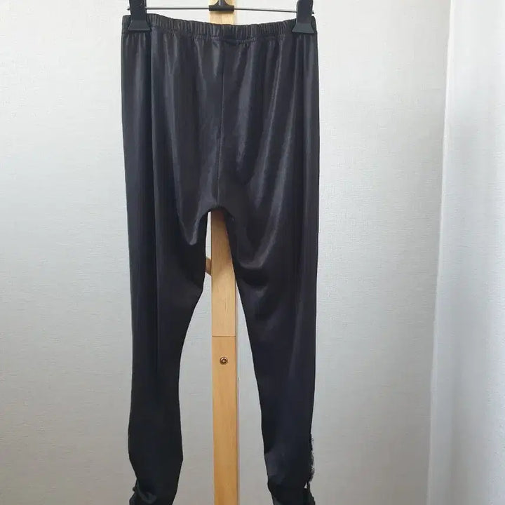 [BUNJANG] Korean Black Shiring Leggings / 국산 블랙셔링 쫄바지 레깅스 신축성아주좋음 싸이즈F