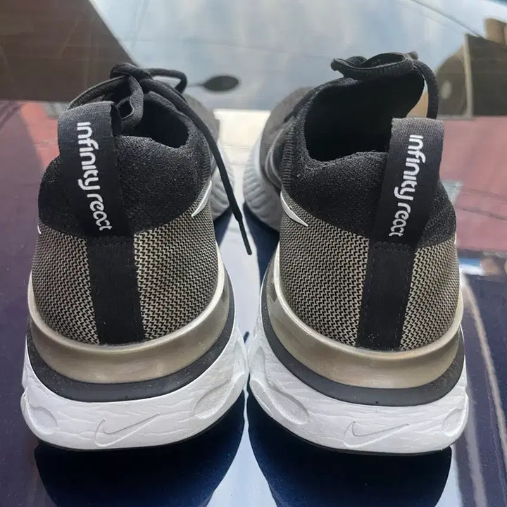 [BUNJANG] Nike Infinite React Flyknit Sneakers / 나이키 인피니트런 리액트 플라이니트