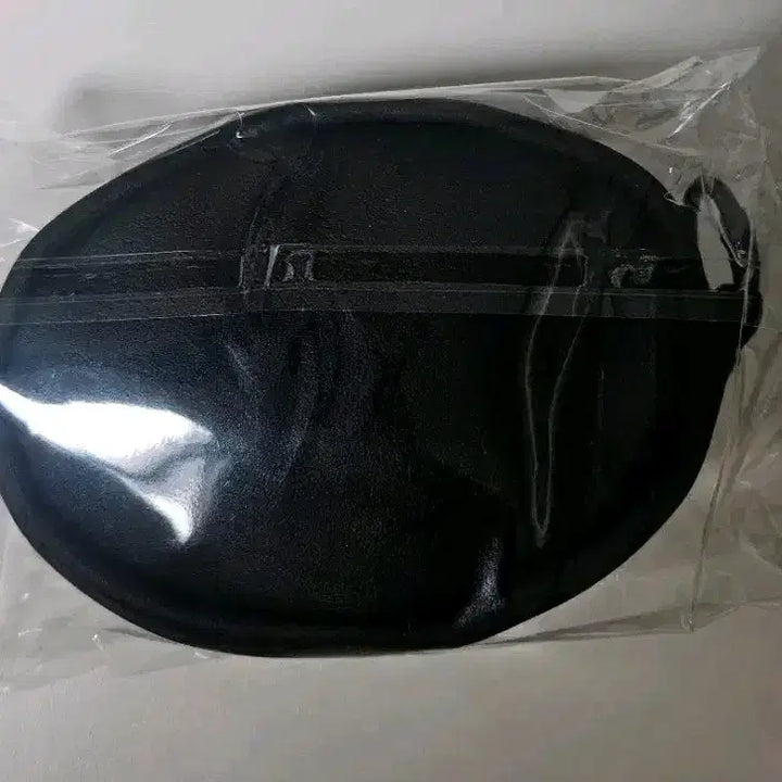 [BUNJANG] Hello Kitty Black Edition Lip Pouch / 헬로키티  블랙에디션 립파우치 새상품