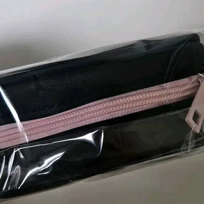 [BUNJANG] Hello Kitty Black Edition Lip Pouch / 헬로키티  블랙에디션 립파우치 새상품