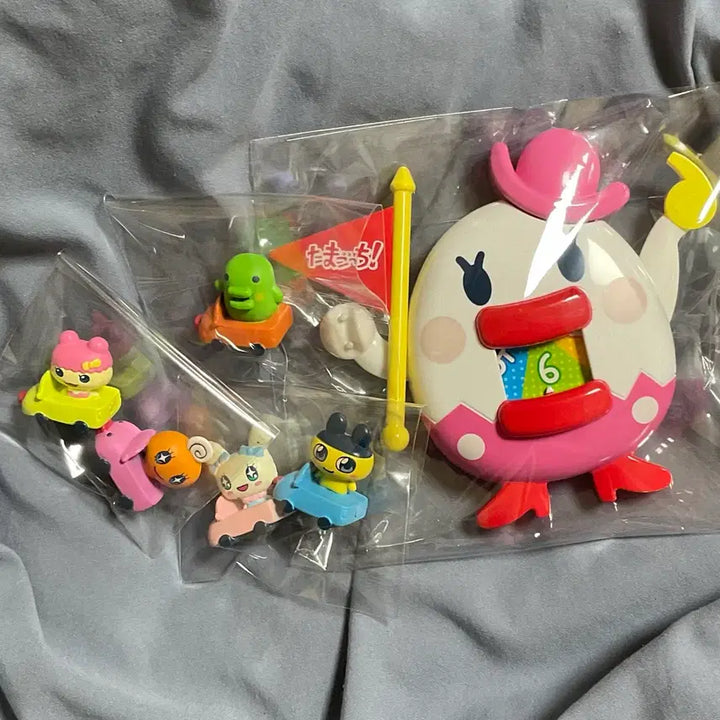 [SOLD OUT] 다마고치 고전 피규어 룰렛 주댕치 구치파치 차마메치 러블리치 메메치