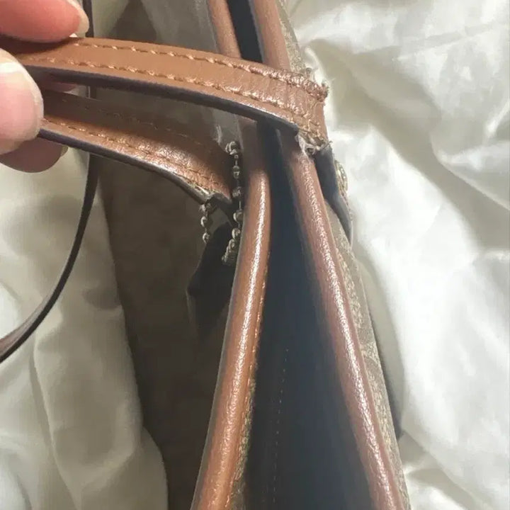 [BUNJANG] Coach Brown Handbag / 코치 브라운백