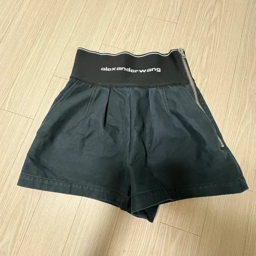 [BUNJANG] Alexander Wang Safari Shorts / 알렉산더왕 사파리 쇼츠