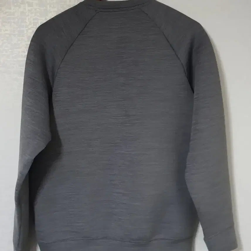 [BUNJANG] Uniqlo Dry Sweatshirt Grey L / 유니클로 새상품 드라이 맨투맨 그레이 L