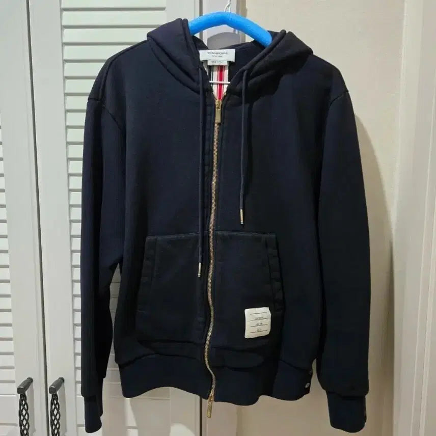 [SOLD OUT] 톰브라운 백삼선 후드집업 백화점판