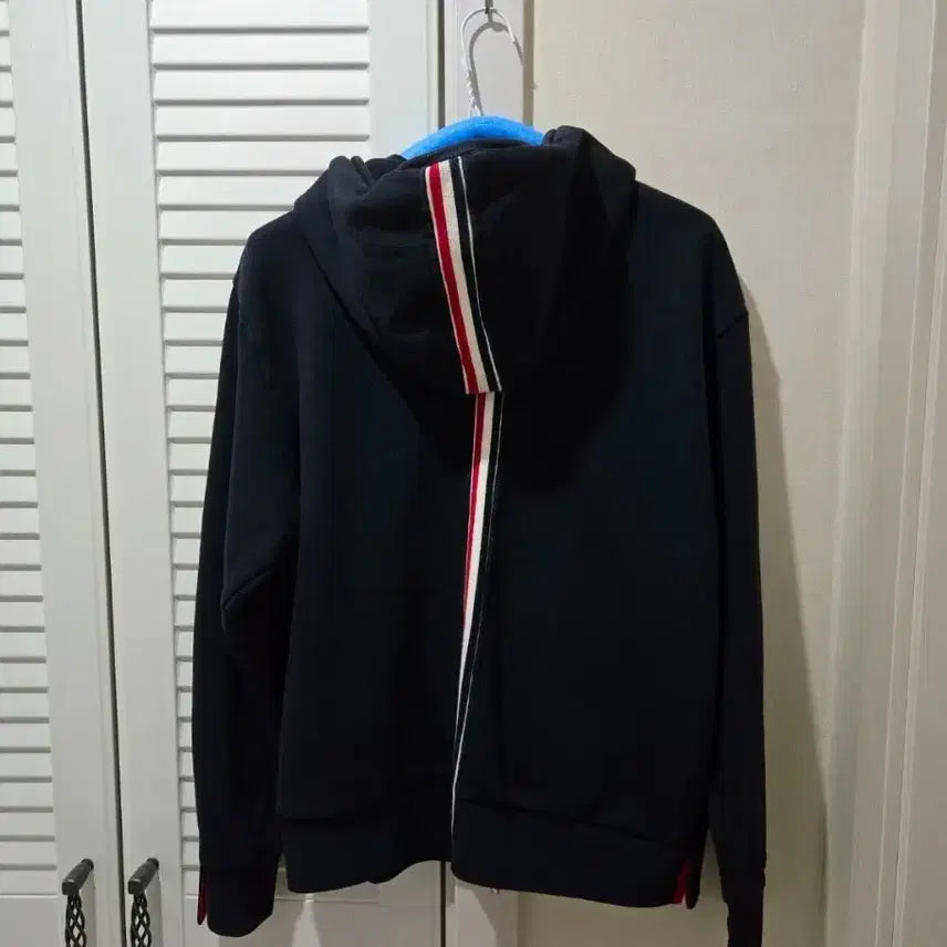 [SOLD OUT] 톰브라운 백삼선 후드집업 백화점판