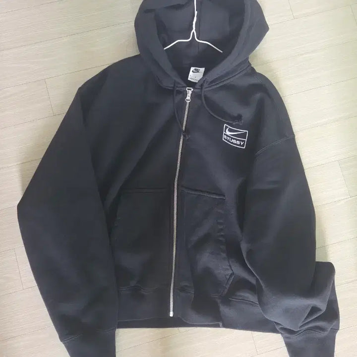 [SOLD OUT] 나이키 x 스투시 후드집업 블랙 M