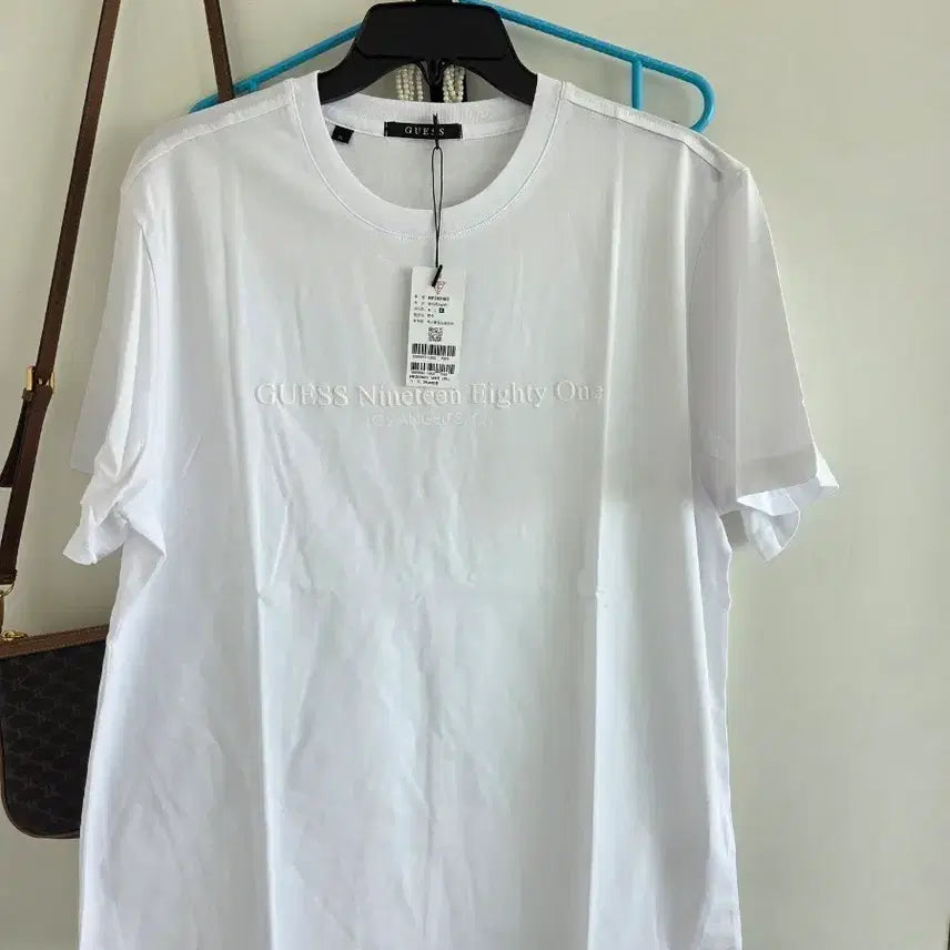 [BUNJANG] Guess 1981 White T-shirt / 게스 1981 화이트 반팔 티셔츠
