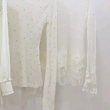 [BUNJANG] DeBella Seethrough Cubic T-Shirt / 수입의류 시스루 큐빅티캐시티 드벨라