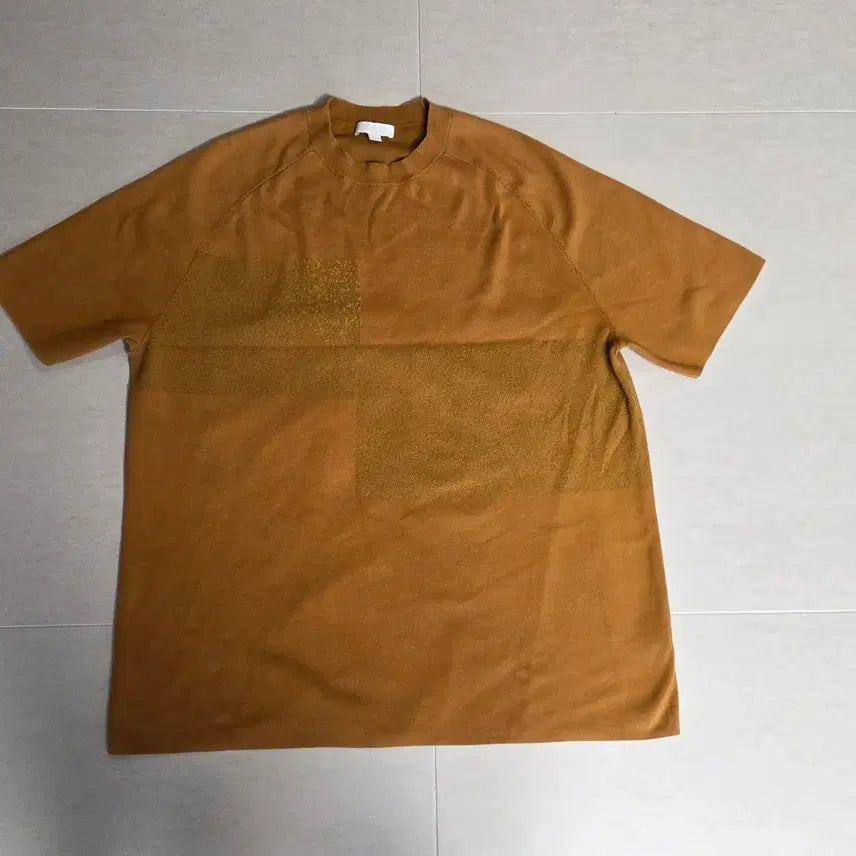 [BUNJANG] COS Textured V-Neck Knit Short Sleeve T-Shirt / COS 코스 텍스처드 베색 니트 반팔 티셔츠
