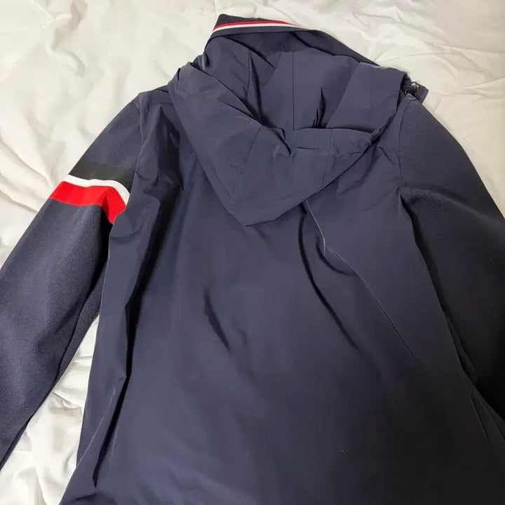 [BUNJANG] Moncler Windbreaker Jacket / 몽클레어바람막이
