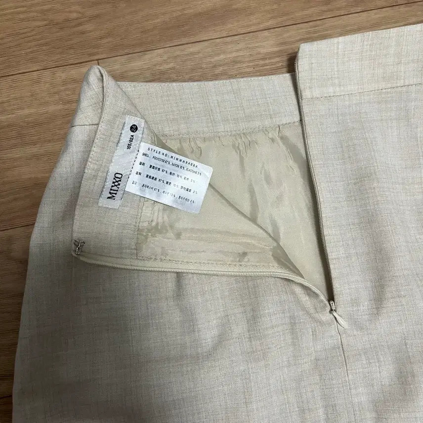 [BUNJANG] MIXXO Ivory A-Line Mini Skirt / 미쏘 아이보리 A라인 미니스커트