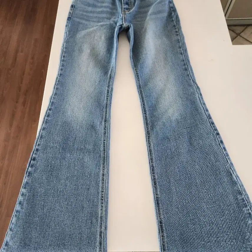[BUNJANG] Mariette Bootcut Denim Jeans / 메리엣 부츠컷 데님