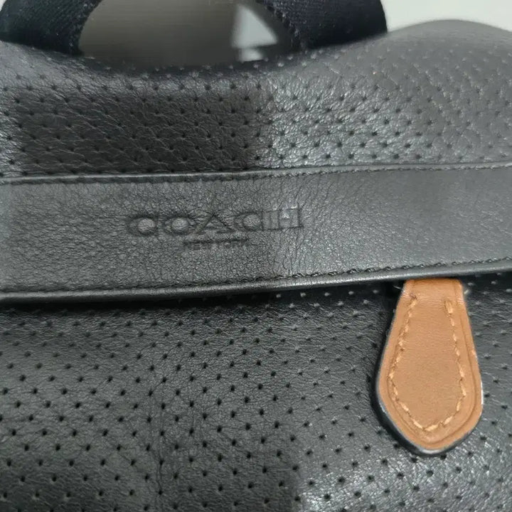 [SOLD OUT] 코치 블랙 가죽 백팩