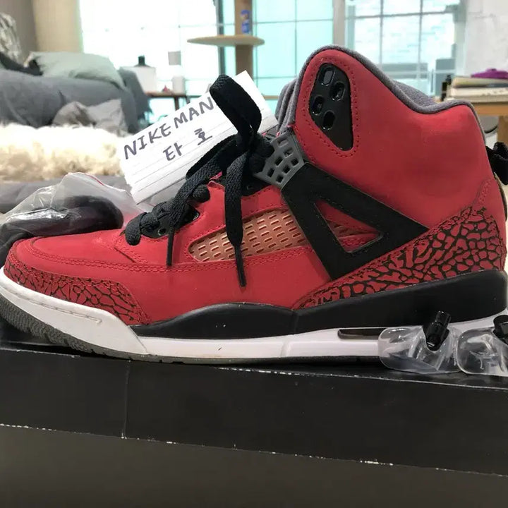 [BUNJANG] Nike Jordan Spizike Toro Bravo Sneakers / 나이키 조던 스피자이크 토로브라보 280