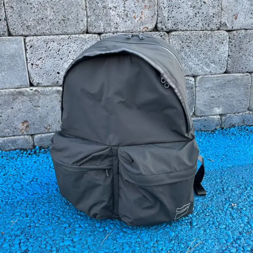 [SOLD OUT] 블랭코브, 데이팩 26 백팩 올리브그레이