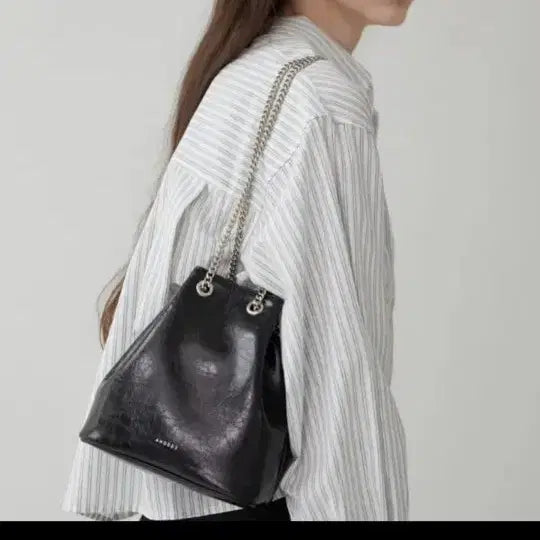 [BUNJANG] Annoz Black Chain Strap Tote Bag / 앤오즈가방(블랙색상)