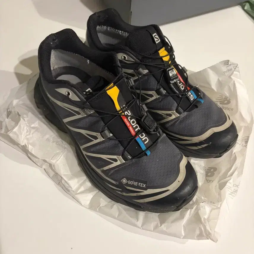 [SOLD OUT] 살로몬 XT-6 고어텍스 트레일 러닝화 250