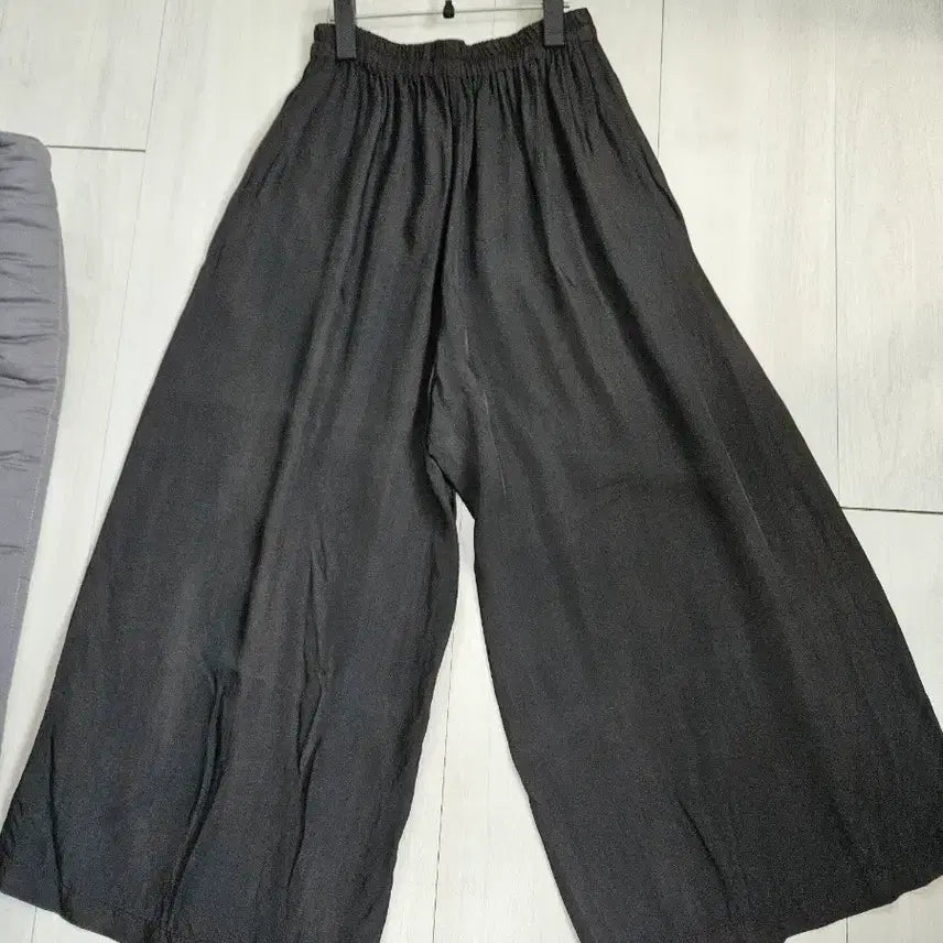 [SOLD OUT] 블랙 와이드 팬츠
