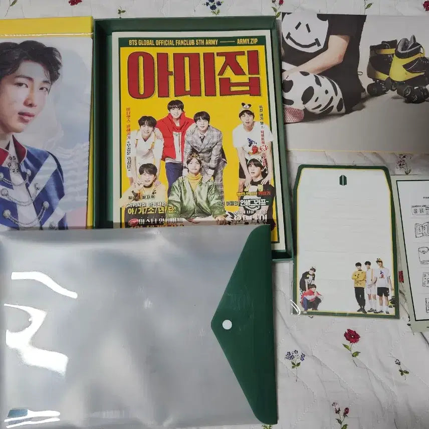 [BUNJANG] 방탄소년단 아미집 5기, 6기 일괄(BTS ARMYZIP 멤버십 키트) / 방탄소년단 아미집 5기, 6기 일괄(BTS ARMYZIP 멤버십 키트)