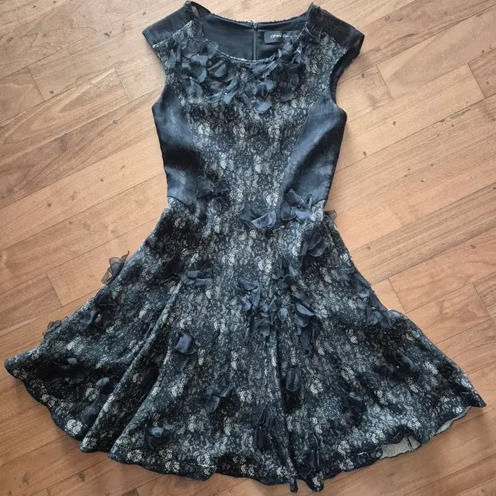 [BUNJANG] Obze Black Lace Flower Dress / 오브제 블랙 레이스 플라워 원피스(0사이즈)