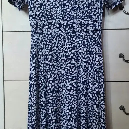 [BUNJANG] Flower Wrap Long Dress Navy / 플라워 랩 롱 원피스 네이비