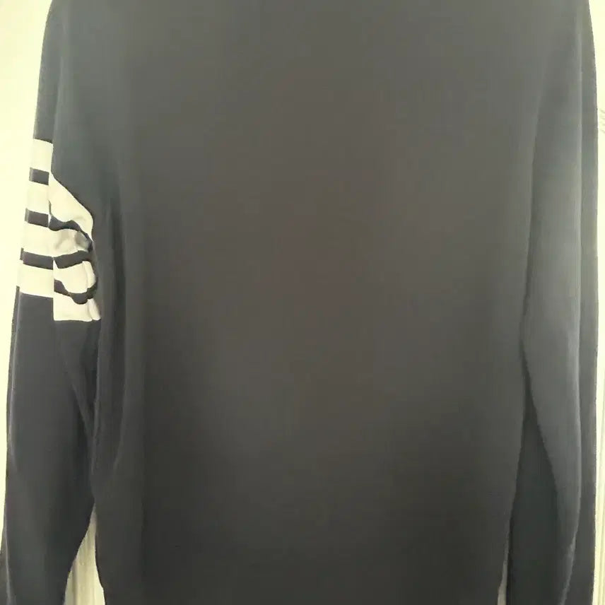 [SOLD OUT] 톰브라운 사선 네이비 맨투맨
