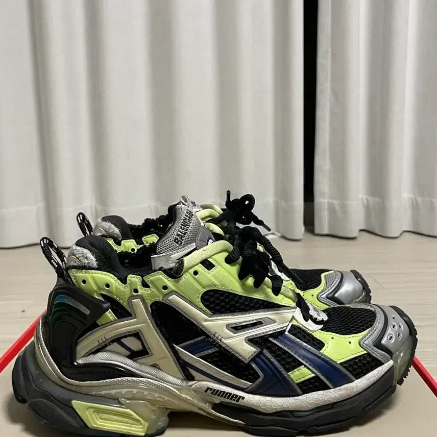 [SOLD OUT] [41] 발렌시아가 러너 그레이 그린 블루