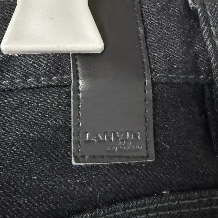 [BUNJANG] Lanvin Unisex 9-Part Denim Pants / 랑방 유니섹스 밑단 절게 9부 데님팬츠
