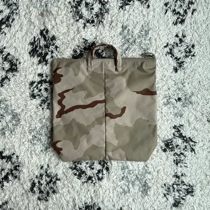 [BUNJANG] US Military Desert Three-Color DCU Camo Helmet Bag / 미군 사막삼색 DCU 카모 헬멧백
