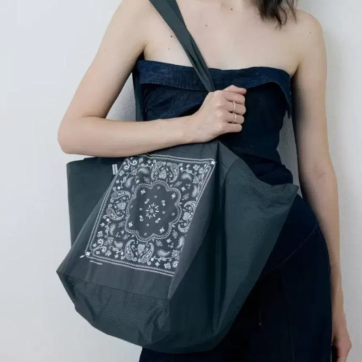 [BUNJANG] Paisley Pattern Gray Shoulder Tote Bag / 페이즐리 패턴 숄더 토트백 그레이