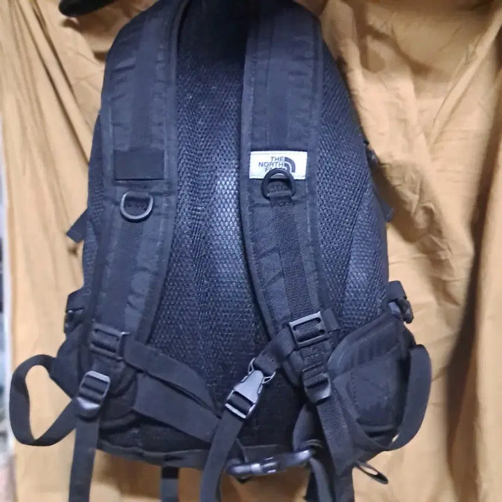 [BUNJANG] The North Face Hot Shot Backpack Black / 노스페이스 핫샷 백팩 블랙