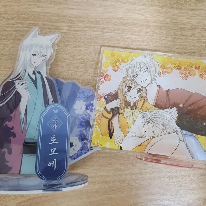 [SOLD OUT] 오늘부터 신령님 토모에 아크릴 스탠드