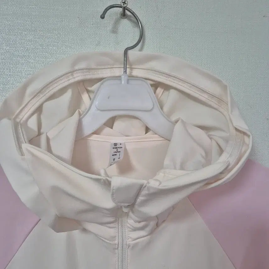 [SOLD OUT] 아디다스 여성 후드 바람막이 핑크 베이지