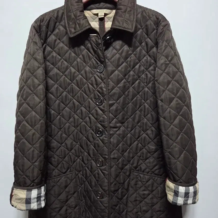 [SOLD OUT] (L) 66~77  버버리 브라운 다이아 퀼팅 자켓