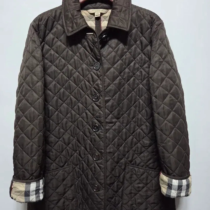 [SOLD OUT] (L) 66~77  버버리 브라운 다이아 퀼팅 자켓