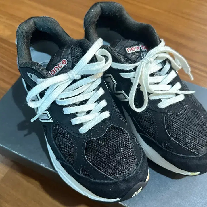 [BUNJANG] 뉴발란스 990 메이드 인 USA v3 블랙 225 사이즈 / 뉴발란스 990 메이드 인 USA v3 블랙 225 사이즈