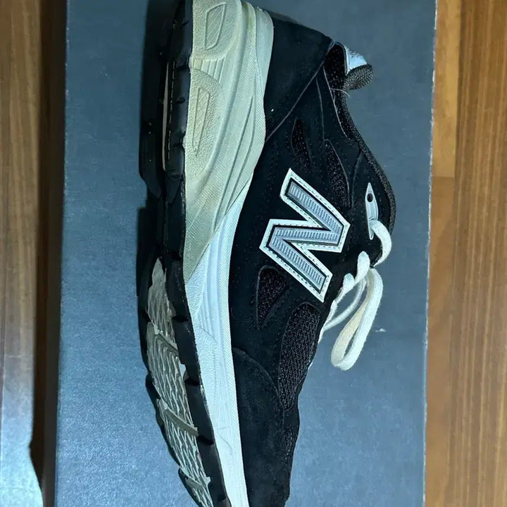 [BUNJANG] 뉴발란스 990 메이드 인 USA v3 블랙 225 사이즈 / 뉴발란스 990 메이드 인 USA v3 블랙 225 사이즈
