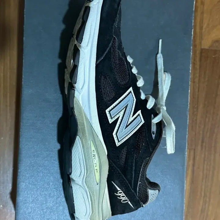[BUNJANG] 뉴발란스 990 메이드 인 USA v3 블랙 225 사이즈 / 뉴발란스 990 메이드 인 USA v3 블랙 225 사이즈