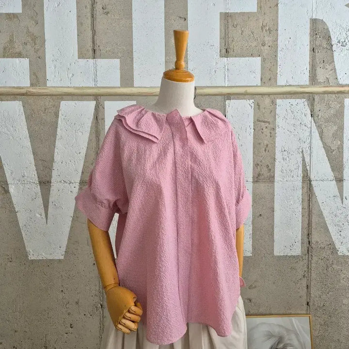 [BUNJANG] Anne Klein Frill Seersucker Short Sleeve Blouse / 앤클라인 프릴 지지미 반팔블라우스