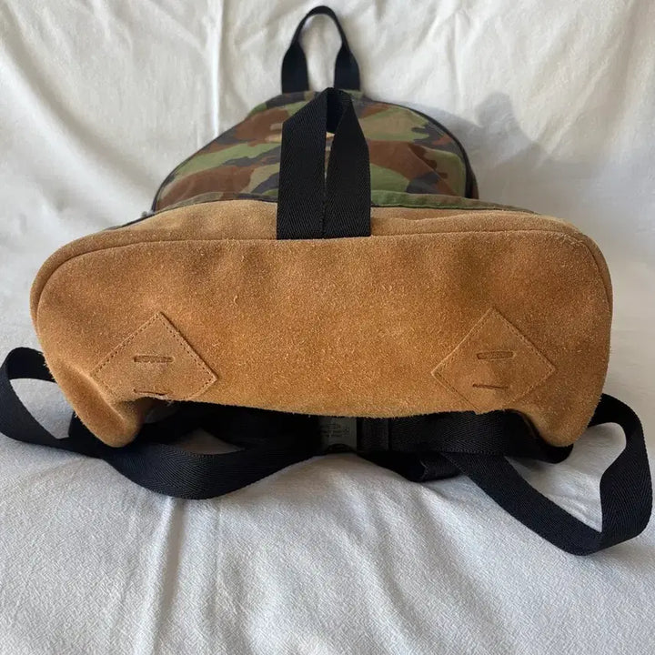 [SOLD OUT] 노스페이스 퍼플라벨 스웨이드 데이팩